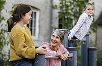Erzieherin mit Kindern