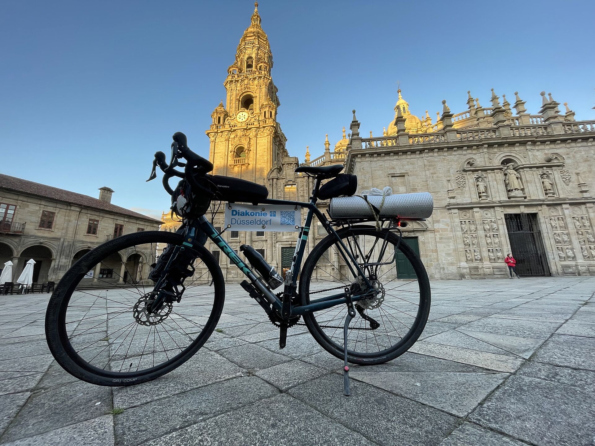 Fahrrad vor Kathedrale von Santiago de Compostela