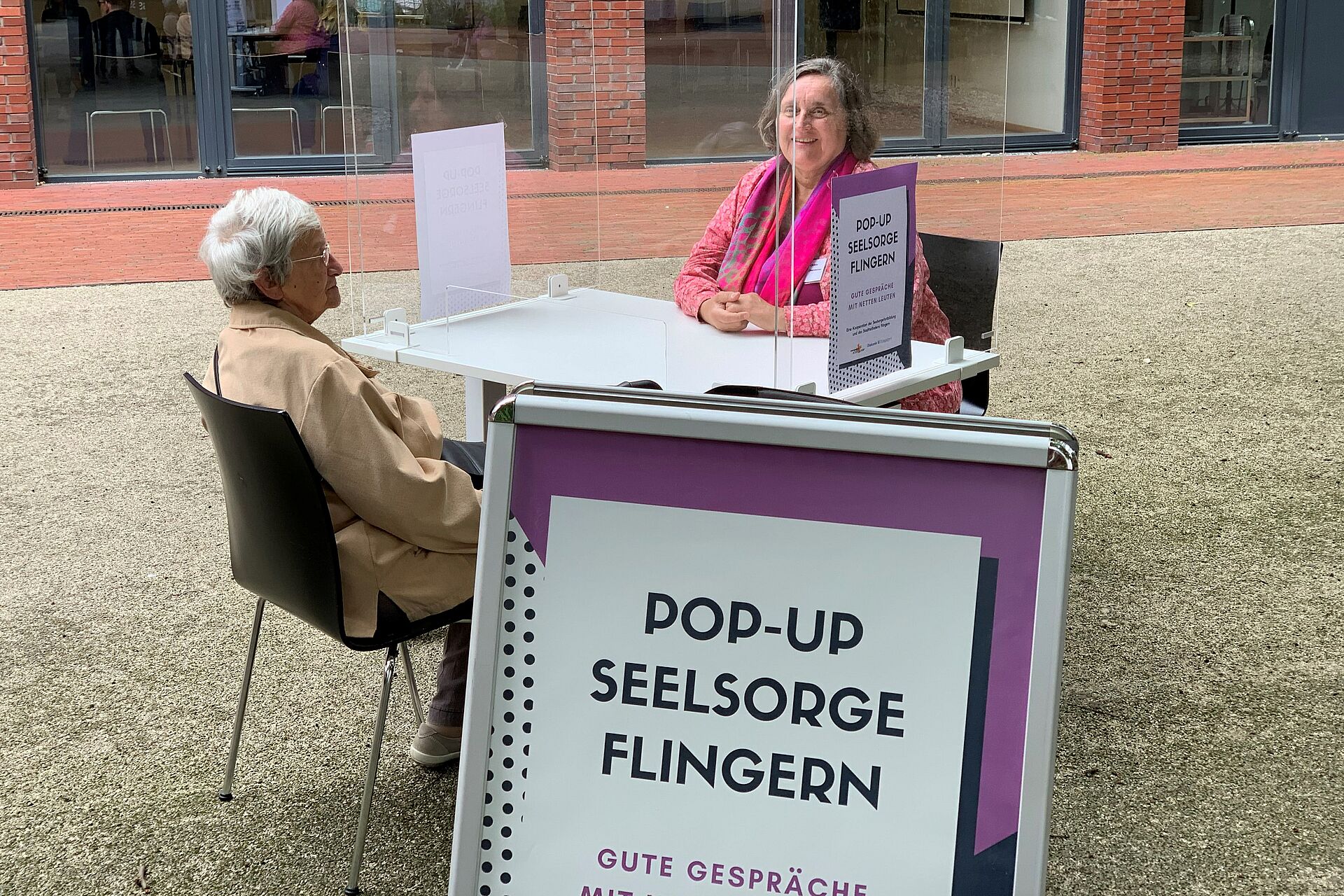 Pop-up-Seelsorge auf dem Platz der Diakonie