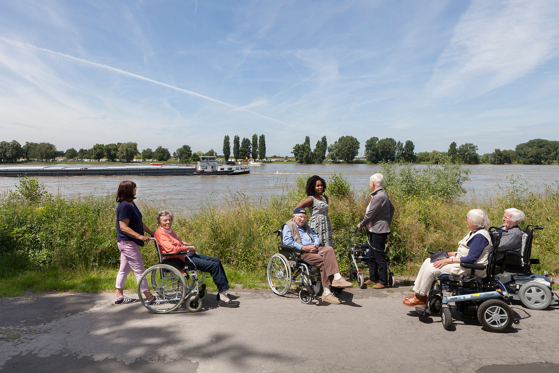 An der Rheinpromenade